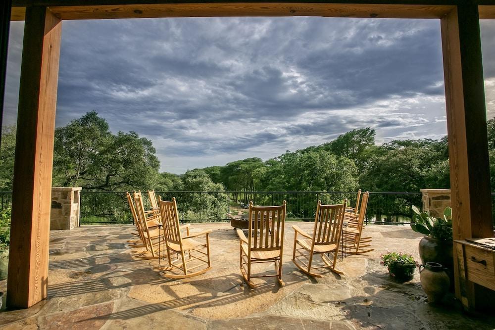 ホテル Joshua Creek Ranch ベルネ エクステリア 写真